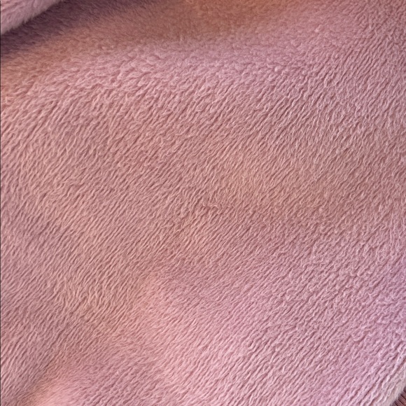 UGG Soft Pink Robe - Picture 5 of 5